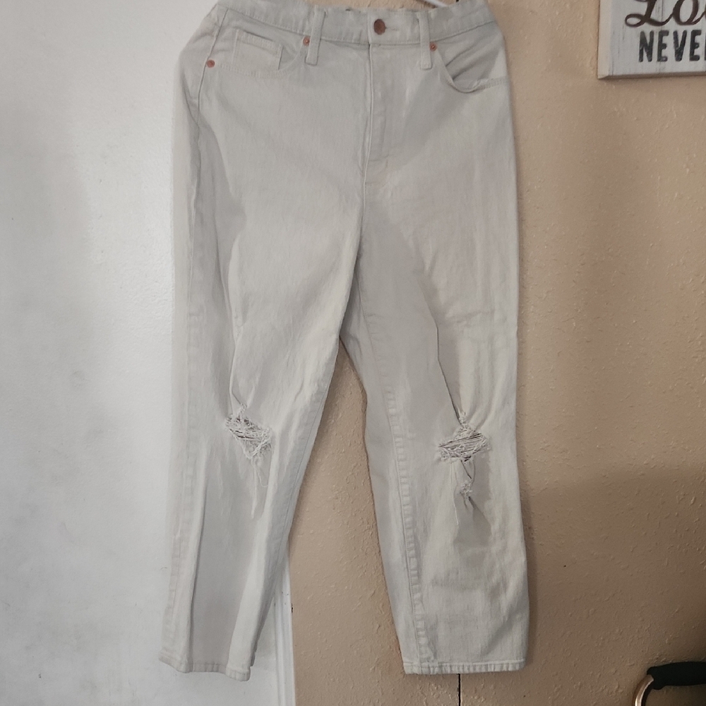 Universal Thread Women's Light Gray Distressed Jeans